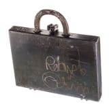 Chaian Khoi und Robuste Odin, "Briefcase"