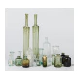 19 Glasfl&auml;schchen, 17. - 19. Jhdt.