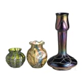 Langhalse und V&auml;schen, Kosten bei Teplitz, Glasfabrik Elisabeth, Pallme-K&ouml;nig & Habel, um 1900, sowie Vase mit Goldauflagen, Frankreich, um 1910