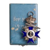 Milit&auml;r-Verdienstorden - Kreuz 4. Klasse mit Krone und Schwertern im Etui