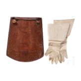 S&auml;beltasche zum Galawachtanzug der Gardes du Corps, zwei Handschuhe und eine Sch&auml;rpe, um 1900