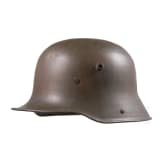 A steel helmet M 16