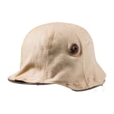 A steel helmet M 16