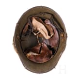 A steel helmet M 16