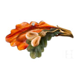 A 14ct gold rhodochrosite and nephrite blossom-shaped brooch set with two grandels and a diamond