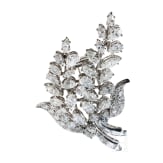 An 18-carat white gold and platinum diamond brooch