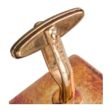 A pair of 14ct gold cufflinks with deer