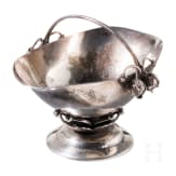 Kleine Henkelschale, D&auml;nemark, Georg Jensen, um 1917 (Entwurf), nach 1945 (Ausf&uuml;hrung)