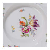 Sechs Suppenteller mit Blumen und Insekten, Meissen, um 1840/50