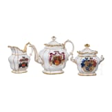 54-teiliges Service des Georg Grafen zu M&uuml;nster mit zahlreichen Adelswappen, deutsch, KPM, datiert 1840-1845