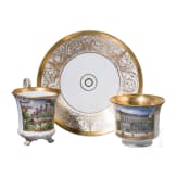 Ansichtentasse Ordenspalais (Prinz-Karl-Palais) , Untertasse, KPM, 1837-47/ Tasse, Meissen, um 1810