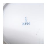 Ansichtentasse Ordenspalais (Prinz-Karl-Palais) , Untertasse, KPM, 1837-47/ Tasse, Meissen, um 1810
