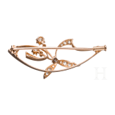 Goldbrosche mit Diamanten im Etui des Juweliers Lorie, Russland, um 1900