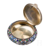 Cloisonn&eacute;-Email-Pillend&ouml;schen