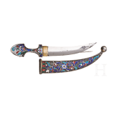 Brosche in Form eines Miniatur-Kindjals aus Cloisonn&eacute;-Email, Russland, St. Petersburg, A. Dalman, 1896-1905