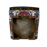 Cloisonn&eacute;-Email-Salzthron, 2. H&auml;lfte des 20. Jhdts.