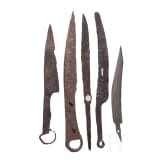 F&uuml;nf eiserne Messer, meist fr&uuml;he Eisenzeit, 8.- 2. Jhdt. v. Chr.