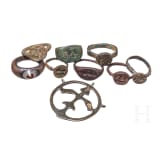 Acht antike Fingerringe und eine mittelalterliche Applik, 2. Jhdt. v Chr. - 10. Jhdt n. Chr.