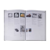 Sieben B&uuml;cher zum Thema Netsuke und japanischem G&uuml;rtelschmuck