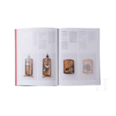 Neun B&uuml;cher zum Thema Netsuke und japanischem G&uuml;rtelschmuck