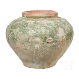 Vase mit Reliefdekor, wohl Vorderasien, islamisch, 12. /13. Jhdt.