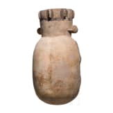 Au&szlig;ergew&ouml;hnlich gro&szlig;es (34,5 cm), fig&uuml;rliches Gef&auml;&szlig;, Peru, Chancay-Kultur, 13. - 15. Jhdt.