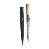 A fine Persian kard with chiselled wootz blade, 2nd half of the 18th century