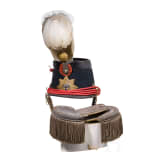Tschako und Epauletten f&uuml;r Offiziere der Infanterie, 19. Jhdt.