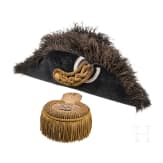 Preu&szlig;ischer Zweispitz und eine preu&szlig;ische Beamtenepaulette, 2. H&auml;lfte 19. Jhdt.