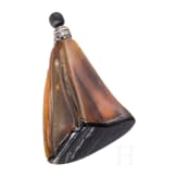 Small powder horn with silver cap, 18th century