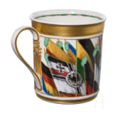 A patriotic KPM porcelain cup with Victoria in the Quadriga, ca. 1915/16