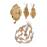 Kette mit abnehmbarem Anh&auml;nger und passendes Paar Ohrh&auml;nger, um 1860
