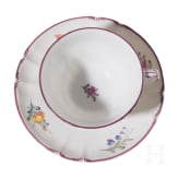 Porzellanservice mit Blumendekor, sowie drei Tassen mit Untertassen und Desserttellern, Nymphenburg, 20. Jhdt.