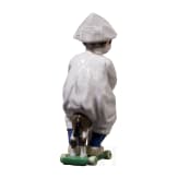 Hentschelkind bzw. "Kind auf einem Holzpferd reitend", Konrad Hentschel, 1905 (Entwurf), Meissen, 20. Jhdt. (Ausf&uuml;hrung)