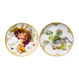 Zwei Teller mit Obstmalerei und reliefiertem Goldrand, KPM, um 1890