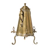 Kranenkanne und Beckenschl&auml;gersch&uuml;ssel aus Messing, norddeutsch, 18. Jh.