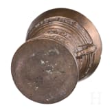 M&ouml;rser mit Delfinhenkeln, wohl Mecheln, datiert 1654