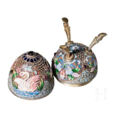 Cloisonn&eacute;-Email-Ei mit Schw&auml;nen, Russland, 2. H&auml;lfte des 20. Jhdts.