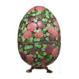 Gro&szlig;es Cloisonn&eacute;-Email-Ei mit Rosen und St&auml;nder, Russland, 2. H&auml;lfte des 20. Jhdts.