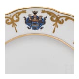 Zwei Porzellanteller aus dem Service des Grafen N.I. Panin, Kaiserliche Porzellanmanufaktur St. Petersburg, Periode Nikolaus I. (1825&ndash;55)
