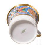 Tasse mit Untertasse aus dem gotischen Service, Russland, Kaiserliche Porzellanmanufaktur, Periode Alexander III (1881 bis 1894), datiert 1890