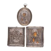 Drei Miniaturikonen mit Silberoklad, Russland, 1890- 19018