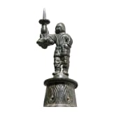 Leuchter aus Messing in Gestalt eines Soldaten mit vielteiligem G&uuml;rtel, fr&uuml;hbyzantinisch, fortgeschrittenes 6. Jhdt. bis 7. Jhdt n. Chr.