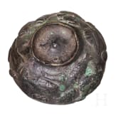 Bronzeschale mit Wassertierfries auf der Au&szlig;enwandung, fr&uuml;hbyzantinisch, 6. - 7. Jhdt.