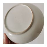 Famille-Rose Tasse mit Untertasse, China, wohl Yongzheng/Qianlong Periode (18. Jhdt).