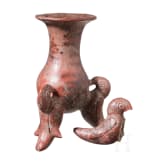 Pr&auml;kolumbische Vase mit Vogelf&uuml;&szlig;en, peruanische Nordk&uuml;ste, wohl Moche-Kultur, 4. - 8. Jhdt.