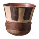 Kugeliger Tonbecher, Peru, wohl Nasca-Kultur (Nazca), 3. - 8. Jhdt.