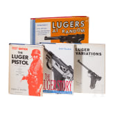 Vier englischsprachige B&uuml;cher &uuml;ber Luger-Pistolen