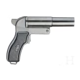 An SPsh-44 flare gun, with a GDR holster