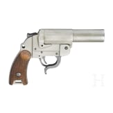 A flare gun F.W. Heym Type 3